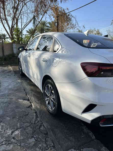 كي 3 ماشيه 11 الف موديل 2025 سياره مكفوله رايده 148 وبيه مجال اللّٰه شاهد معوز فلوس والسياره خير من اللّٰه رقمي
***********
