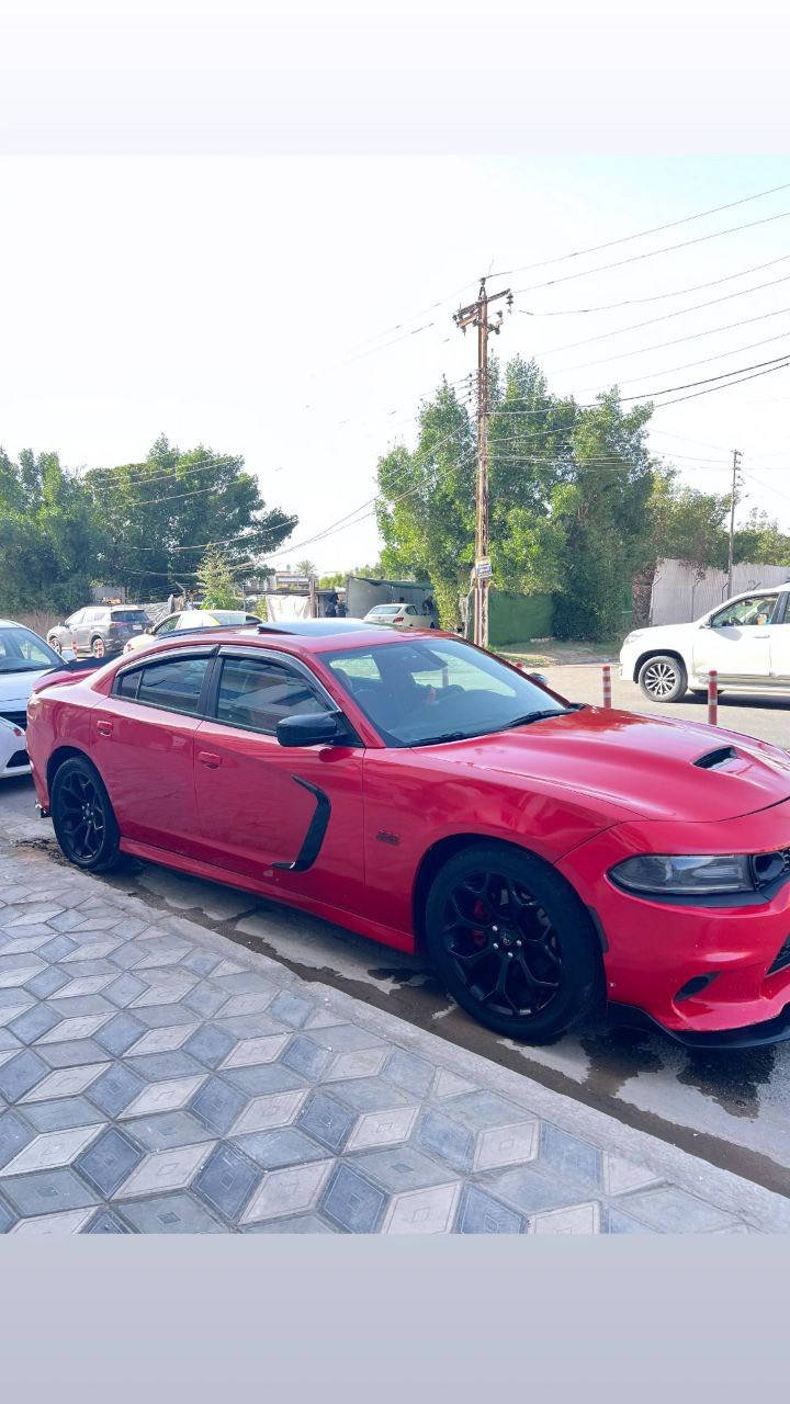 ياالله للبيع جارجر
2019 رقم بغداد باسمي 
ماشيه 75 الف ميل حقيقي 
سياره بدون حادث 
بس مصبوغه عام بدون دواخل
محرك 8 سلندر 5700 
السيارة عليها اكسل SRT
مع تزويد صالنصه  
مكانة السيارة بغداد 
السعر 165 وبيها مجال للشراي
***********
