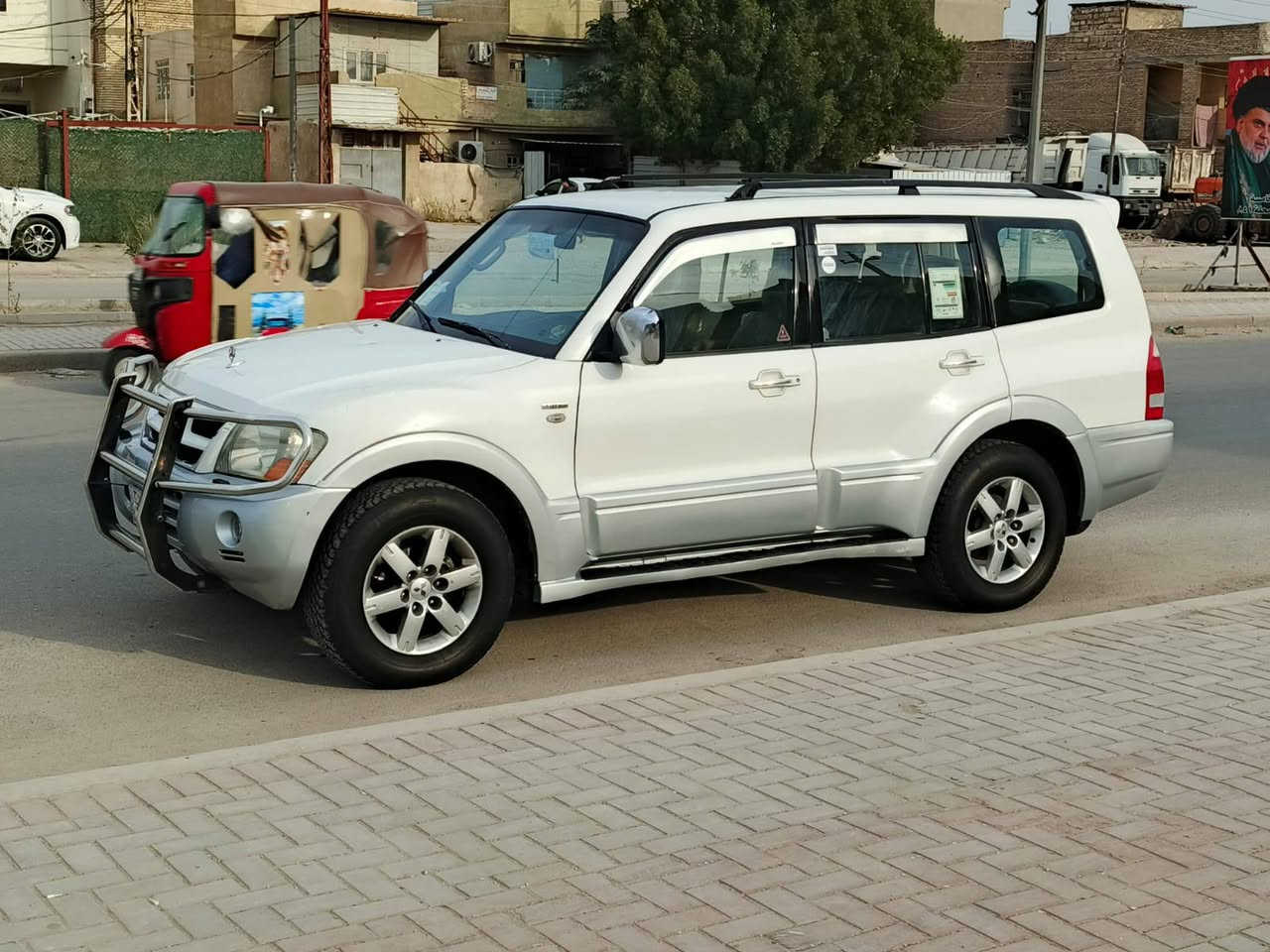 السلام عليكم باجيرو موديل ٢٠٠٧ رقم بغداد مشروع وطني بدون صبغ مكفوله بيه بارد شي قليل موضح بالسونار جاهزه وحلوه محرك ٣٨٠٠ السعر ١٠٥ مكاني بغداد حي التراث قريب على تقاطع درويش ***********
