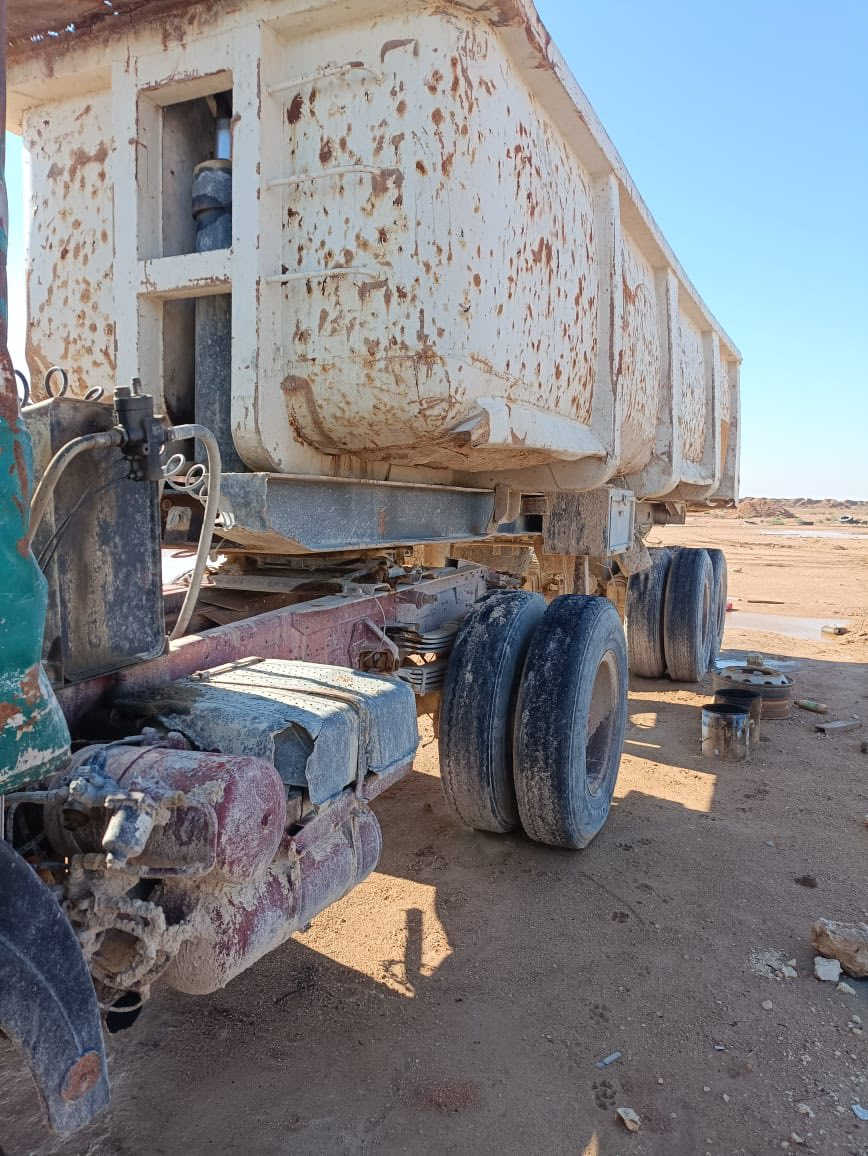 سياره جاهزه وتشتغل عل حجر كلاب عربانه الماني موديل 81 موجوده بل النجف ***********
