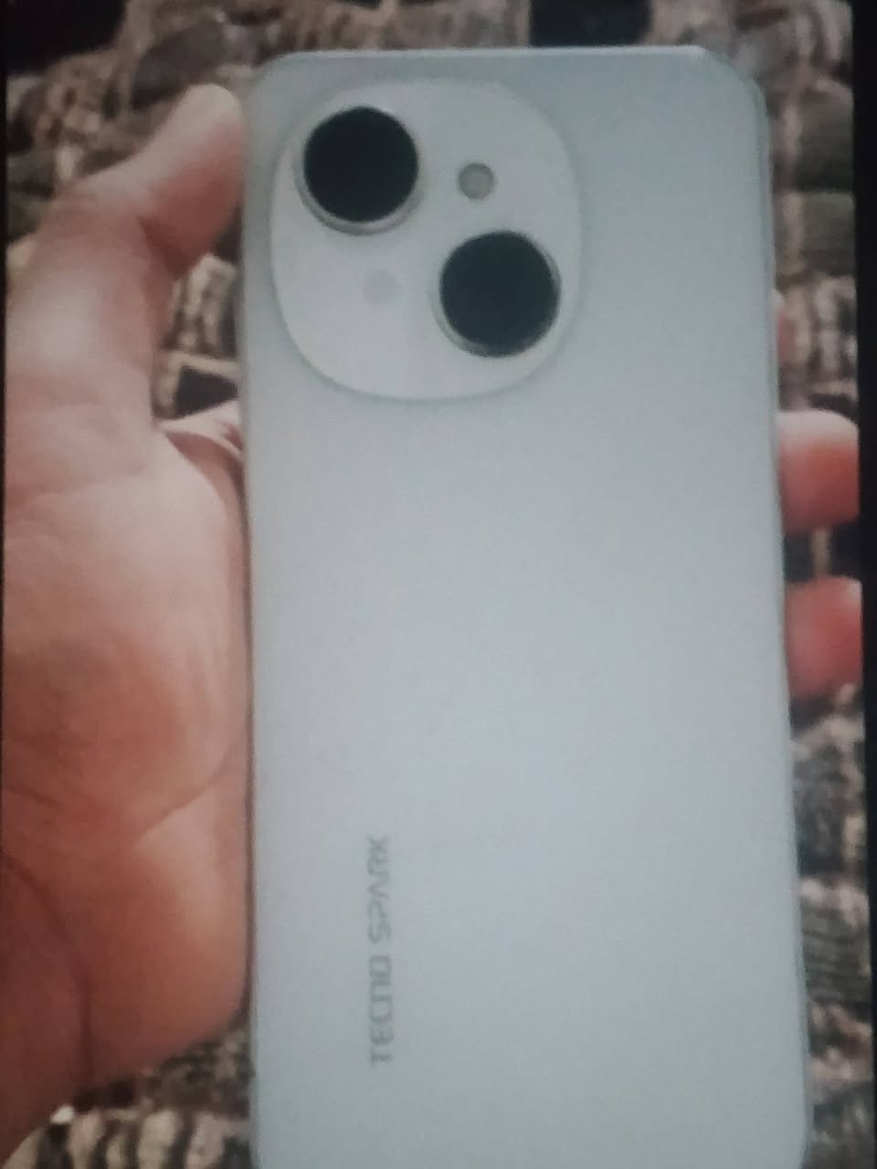 عندي تلفونين ثنينهن شغالات انفنكس هوت 60جديد مابي شي كامل ملحقاتو ول تكنو بس راس الشاحنه  التليفونات ثنينهن شغالات  للبيع او مراوس اب ايفون 12او 11عادي بس كون نضيف الرقم ***********
