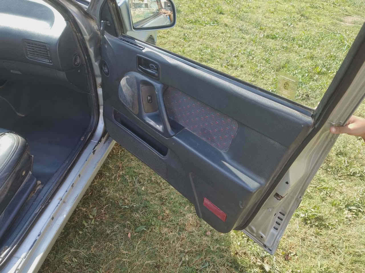 الانترا 93محرك كير فرممات بلاديه مكفولات والكشر كدامك جديد مابي زلق صدر حديث طستهه ناعمه غرفتهه جديده سنويه لل29  ب28وبيها مجال مكانهه ديالى الخالص  ***********
