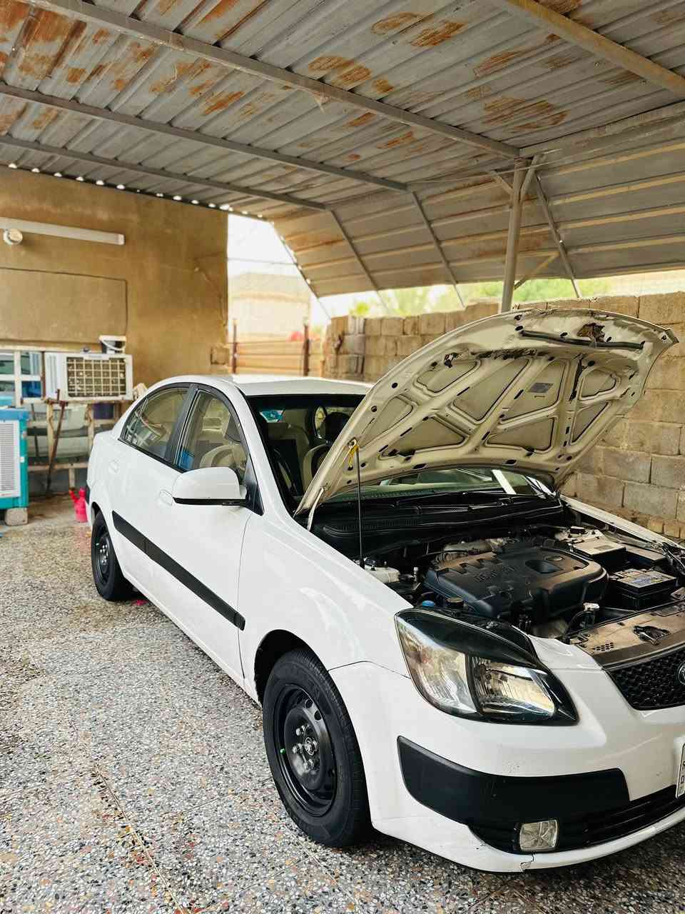السلام عليكم
ريو 2007 بغداد بسمي
سنويه 31 ارقام نكليزي هزه جديده
مكينه 1600 جديده
تبريد ثلج 
حداديه جديده ومشط جديد
بيها 3 قطع صبغ 
داخلها جديد 
السعر 74 
عنوان : كربلاء طوريج
 
***********
