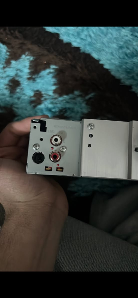 مسجل jvc  مسجل جوكر يرهم على اي سياره  وجه المسجل ينشلع السعر 45 وبيه مجال الرقم *********** تواصل واتساب
