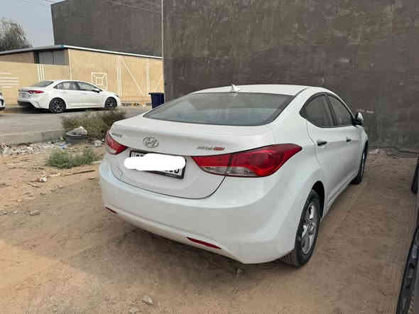 هونداي النترا ٢٠١٣ ادوات 
محرك ١٦٠٠ شاشة جبيرة تحكم 
ستيرن كص جنطة متوم طبق 
الاصل عنوان بغداد سعر ٤٩ 
ورقة متواجد فيس 
***********
