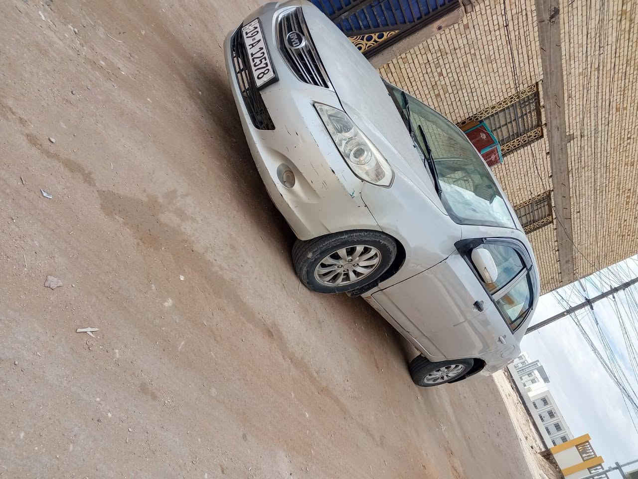 السلام عليكم بي واي دي للبيع موديل 2012 كفاله عامه من الضربه والتبديل والصبغ مواصفات السياره فول بصمه فتحه تشغيل عن بعد كير مكينه كفاله لا تنقيص لا تبخير تخم تاير حداديه تبريد ثلج  سنويه اله 30 هزه جديده العنوان كربلاء السعر.. 53..بيها مجال  تحويل مباشر رقم*********** الهاتف
