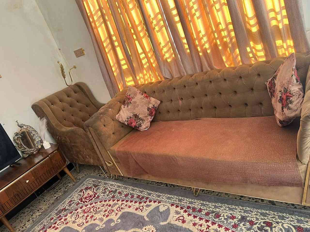 ***********
شراي يتفضل واتساب 
تخم تركي ٨ مقاعد تكمهةسعر ١٥٠ وبي مجال ارجل حديد 
غساله سامسونك اخت جديده سعر مناسب .
عنوان بغداد الشعب السريدان
