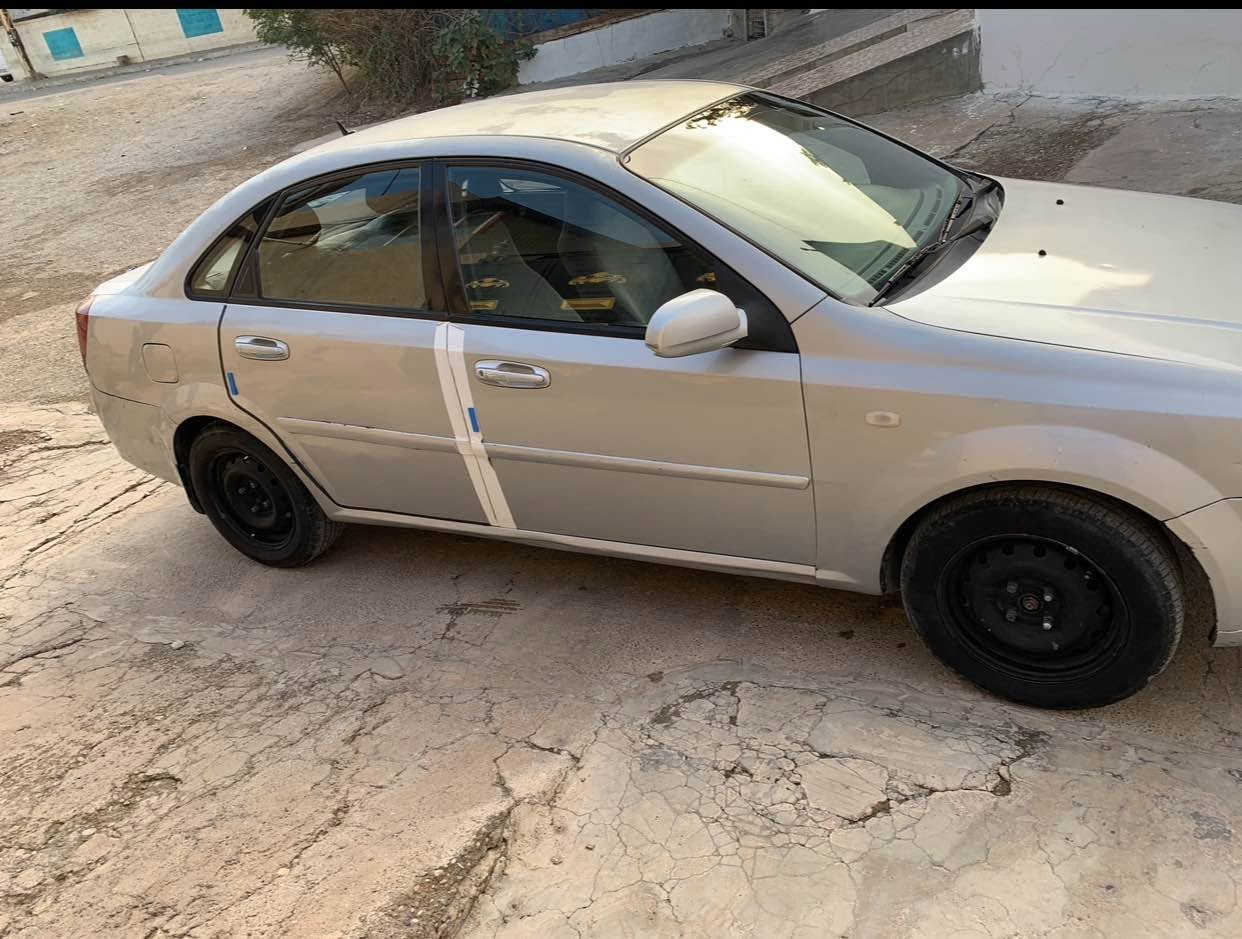 اپترا موديل 2007
ئوتوماتيك 
گير و مةكينه بة شةرت 
سنوى تازةية بة ناو خؤمة 
دفتر بنزينى هةية 
بونيدى صبغ 
سعرى 64 
*********** ديبيس, كركوك
