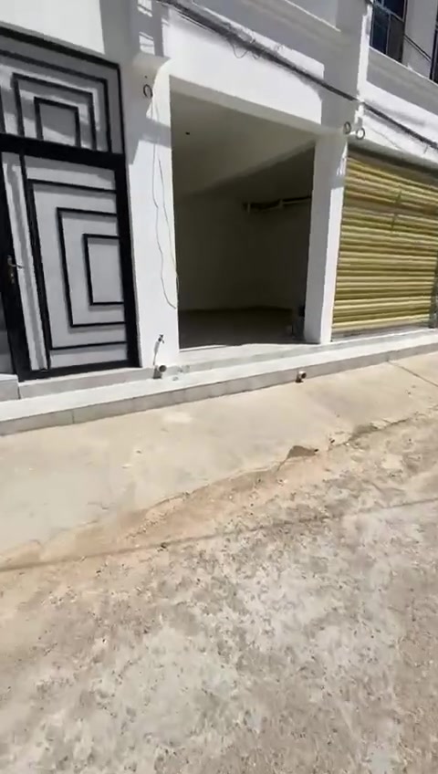 سلام عليكم شقق ثنين الايجار بجغيفي ثانية  الاستفسار 📲***********///*********** ابو انس
