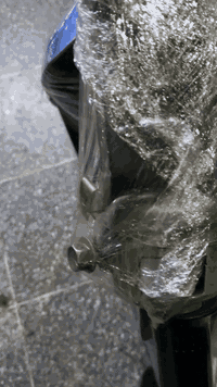 سلام عليكم دراجه عصفوريه شلعه معدل كامله نقص كهربائيات او لايت امامي.هندر واحد خبط دبلات امامي خلفي شغال سعرها 110 او بيها مجال رقمي *********** واتساب مكاني شعب شارع عدن خلف جامع الشروفي
