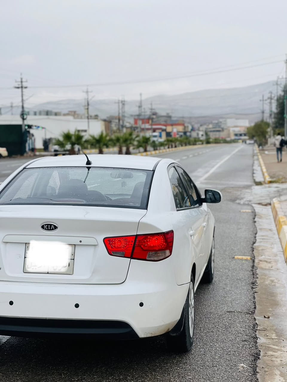 به‌ناوی خوای گه‌وره‌
كیای سیڕاتۆ مۆدیل2012
گێر عادی 
ته‌برید ساردی گه‌رمی به‌شه‌رت
گێر مه‌كینه‌ به‌شه‌رت
مه‌كینه‌ نه‌كراوه‌ته‌وه‌
سه‌یاره‌كی توندوتۆڵه‌ 
٣ پارچه‌ونیوی بۆیاغه‌ بێ ناوگرتن ته‌نها په‌م كراوه‌
ره‌قه‌م هه‌ولێر ته‌حویل غرامه‌ به‌شه‌رت 
ماڵی دۆسته‌
شوێن كۆیه‌
***********
واتس اب ڤایبه‌ر
