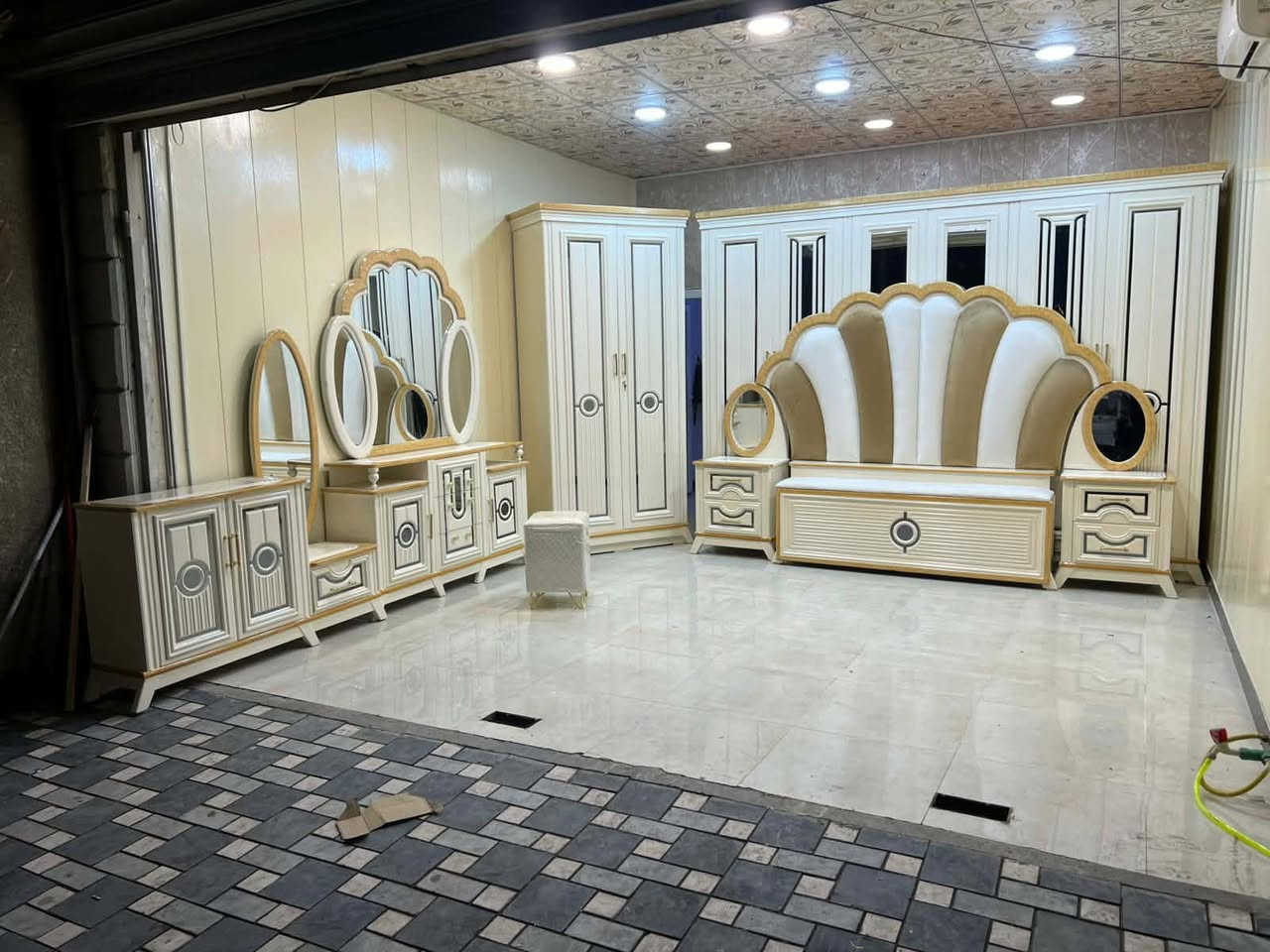 غرفة صاج فصال تركي نجارة عراقية 
السعر مليونين و900
شامل شد ونقل جميع محافظات العراق


**إذا كنت صاحب هذا الإعلان وتريد حذفه لأي سبب، رجاءا أرسل رسالة إلى الدعم الفني**