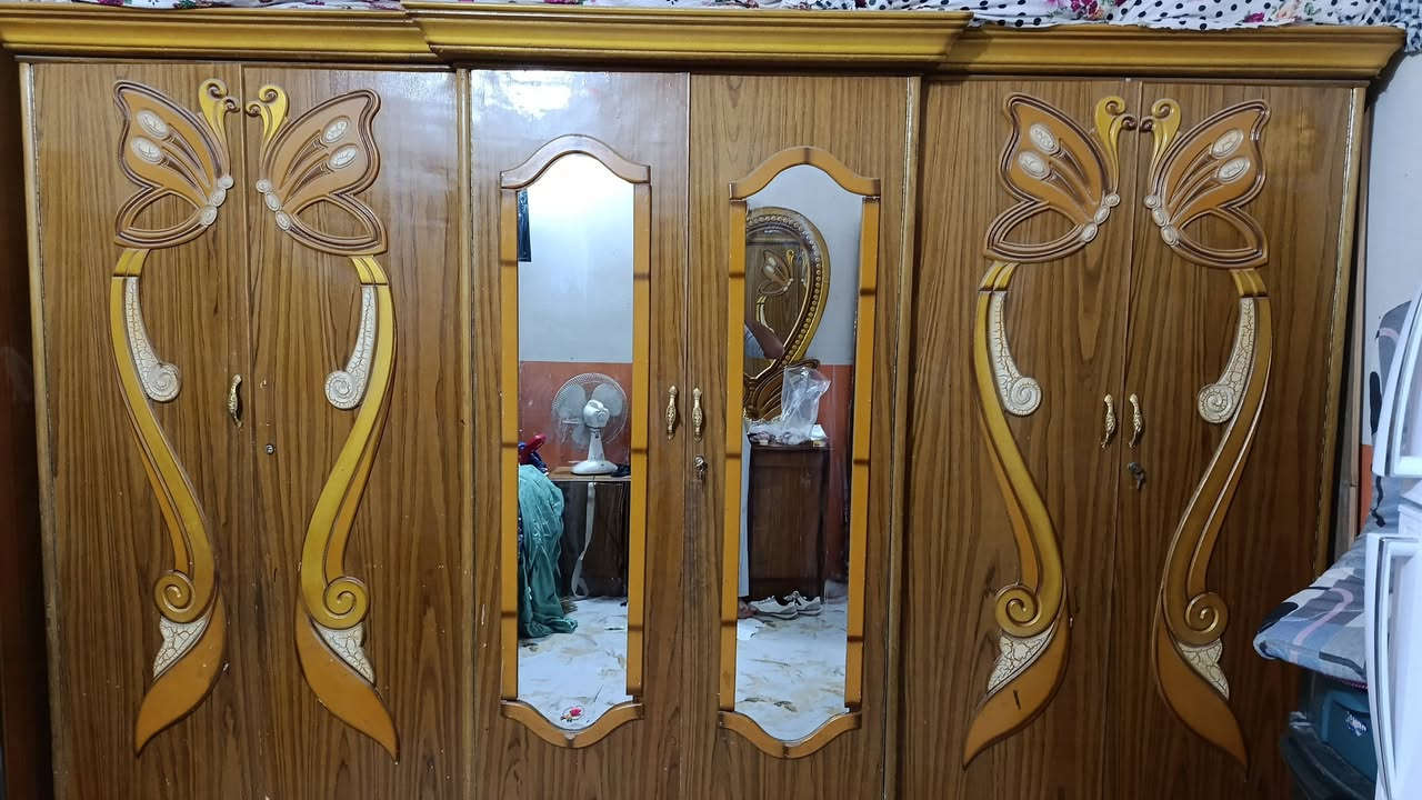 كناتير للبيع كلمن وسعره الشراي يتفضل خاص ***********
