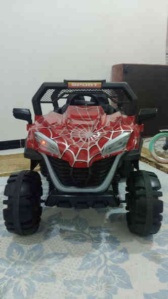 سياره اطفال حجم كبير كلش شرط الشغل تحتاج باتري بس السعر 110وبيها مجال  العنوان الزبير دور الدواجن***********
