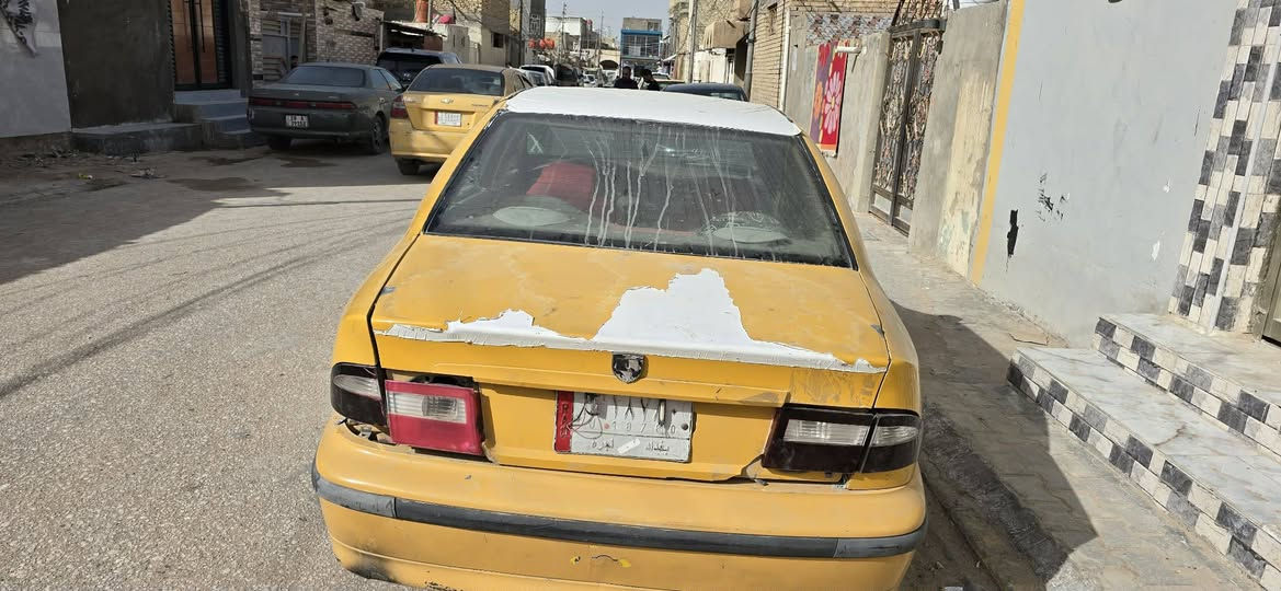 السلام عليكم ورحمة الله وبركاته
سمند 2011 مكفوله من ضربه ولا صبغ وسياره جاهزه من كلشي حت تبريده يشتغل مكينه وكير مالكه بغداد 
بس اني اكفلك عشائر وقانون 
سعره 15 ورقه وبيه مجال قليل حق لجيه 
مكاني النجف الاشرف 
رقم تلفون ‏‪0781 453 0853‬‏
