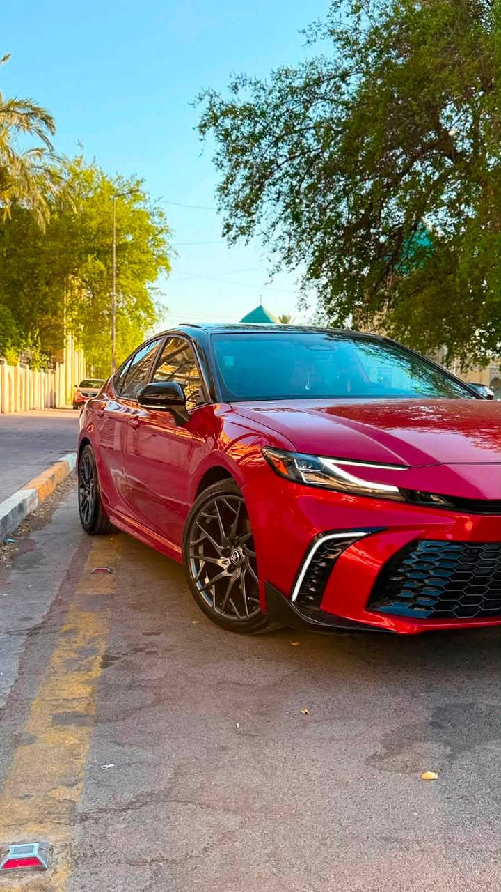 تويوتا كامري هايبرد
موديل 2025 الشكل الجديد

سيارة فول للاخير 1/1

اعلى فئة بلكامري

(حادثها جاملغ امامي ايمن وجزء بسيط في البنيد بدون دواخل)

عداد 18الاف 

 الصنف : xse 

وارد امريكي 

الموصفات

بانوراما

داخل احمر 

شاشة كبيرة

انارة داخليه محيطيه انت تتحكم بيها

تدفئه بلكشنات + بلستيرن

كشنات كهرباء

شفتات سرعة

اوتو هولد

مانع تصادم PCS  

 تحديد المسار —— LDA

‏BSM —— نظام النقطة العمياء

‏PDA —— مساعد القيادة التفاعلي

‏RCTA —— رادارات خلفية

‏SEA —— نظام الخروج الآمن 

مثبت سرعه تفاعلي —— ACM

‏AUTO PILOT —— سائق ذاتي 

مانع انغلاق العجلات —— ABS

‏TCS —— مانع الانزلاق 

بصمة أبواب + دخول ذكي

شاحن وايرلس

هندبريك كهرباء

نظام صوتي مميز+ مضخم صوت كبير

سيارة بيها كلش هواي مواصفات ماذاكرهن

ايرباك ستيرنك فقط

مكان السيارة -بغداد  - الاعظمية

قرب مستشفى النعمان
لللاستفسار
***********
