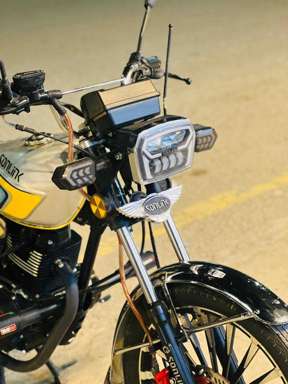 يالله دراجة سونك موديل 25 محرك200كهربائيات كلها شغالة بعدها زيرو فول نضافة لدراجة  سعر دراجة 925مكاني الرمادي جويبة +رقمي*********** خاص متواجد
