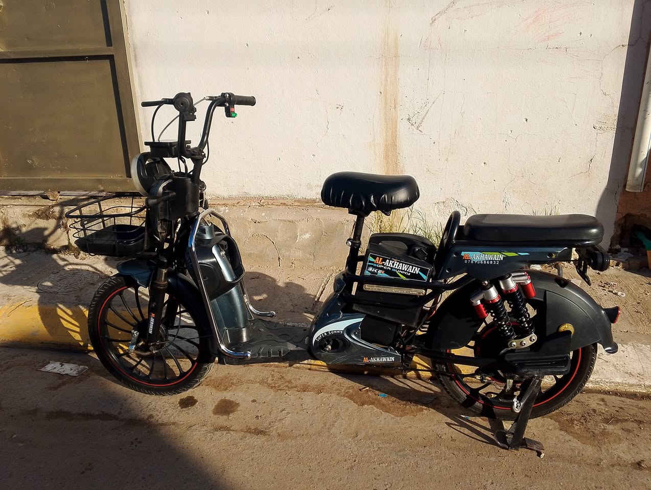 سلام عليكم دراجة شحن للبيع المكان الفلوجة حي الشهداء سعر 250 وبي مجال   رقم  ***********
