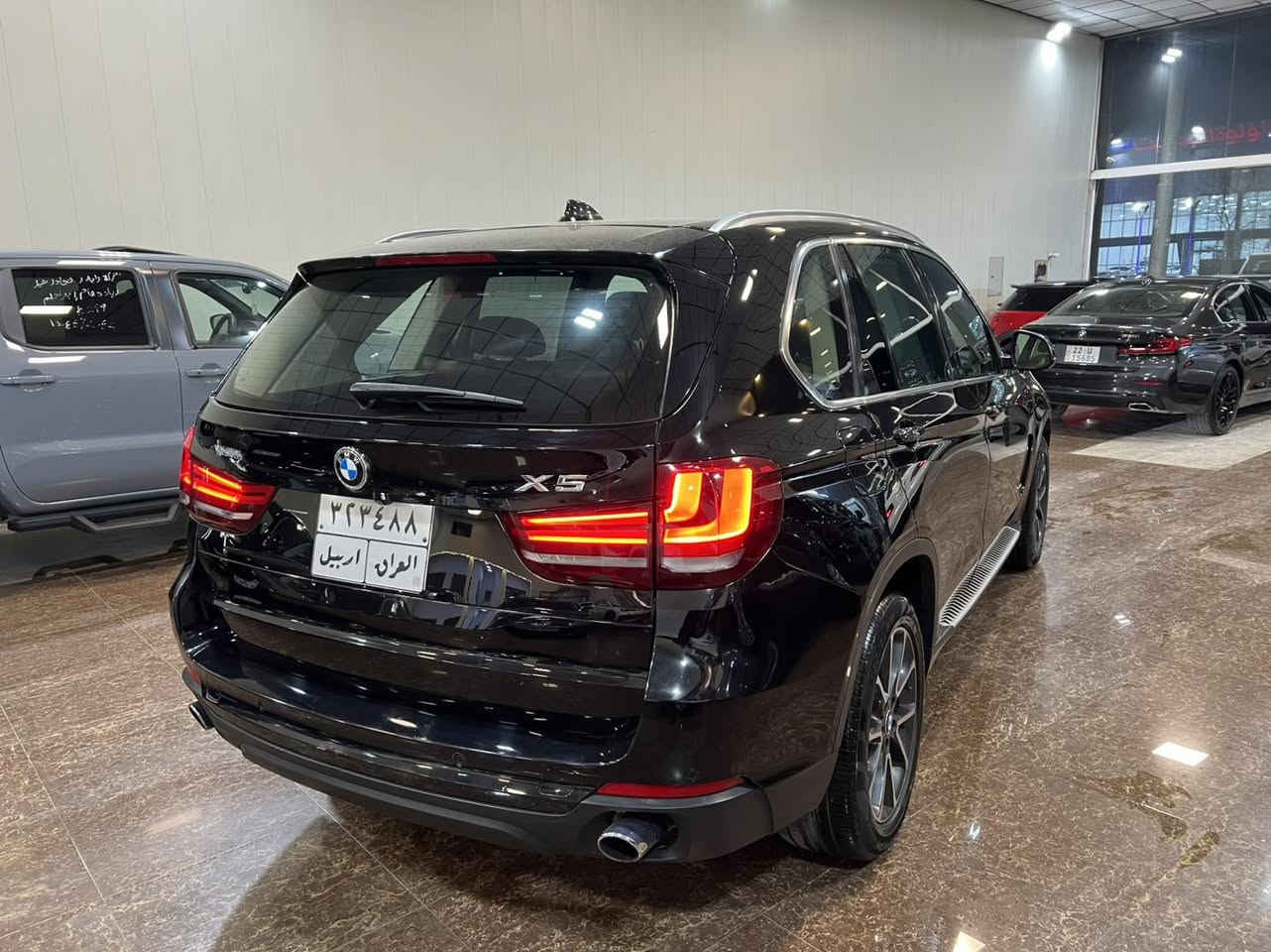 BMW X5 

موديل: 2014
وارد: خليجي شركة العروش
رؤيشتن: 233,000كم
نرخ: 20,000$
مؤبايل📞: ***********
***********
ناونيشان:هةولير _معرض هاشم للسيارات 
شةقامي ١٠٠م بةرامبةر دائيرةي گمرگ سيارات

‏HASHM_FOR_CARS___هاشم للسيارات 

موديل: 2014
وارد: خليجي شركة العروش
ماشي: 233,000كم
السعر: 20,000$
تلفون📞: ***********
***********
العنوان:اربيل _معرض هاشم للسيارات 
شارع ١٠٠م مقابل دائرة كمرك سيارات 

‏HASHM_FOR_CARS___هاشم للسيارات
