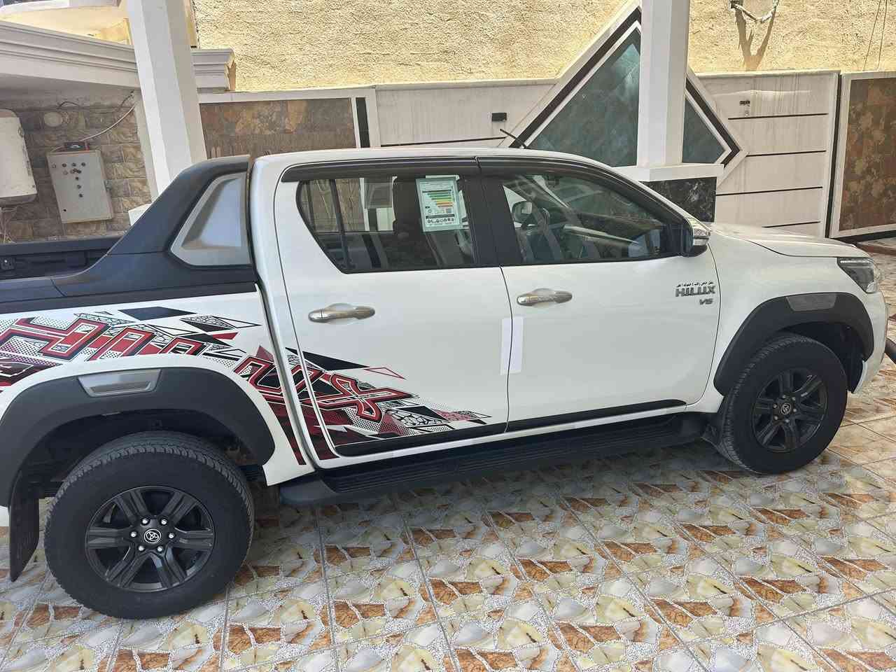 ٢٠٢١ تي ار دي شماليه 
ماشيه ٨٠ جدا جديده 
مكفوله من الصبغ والتبديل 
بيه شويه بارد بلبدي 
العنوان بابل جبله 
السعر ٣٠٠ قفل 
***********
