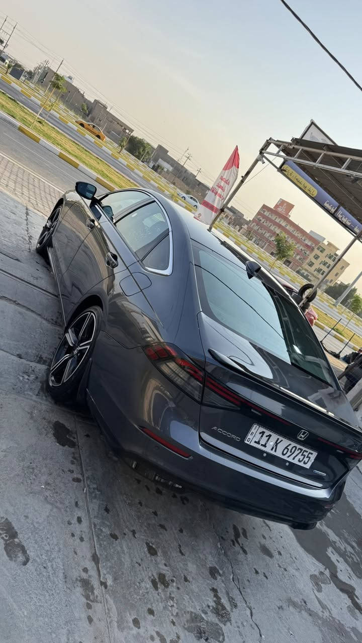 السلام عليكم  للبيع هوندا اكورد موديل 24
فئه EXL 

لحادث فقط تبديل بنيد 

السعر 220 أو بيها مجال 

الرقم ***********
