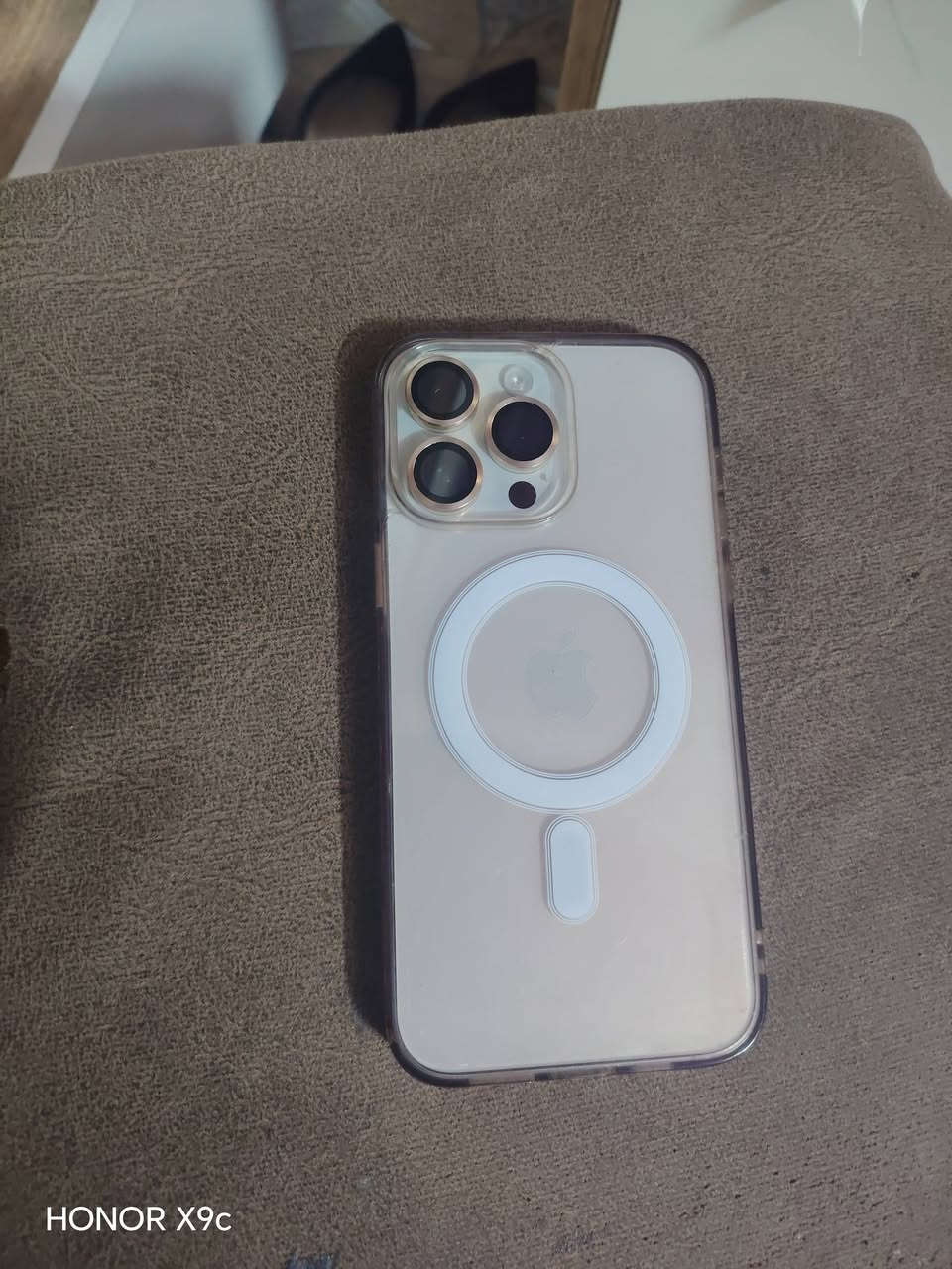 سلام عليكم
14 برو ماكس 

شرق اوسط دبل خط 

ذاكره 256

بطاريته84 بس بلحاسبه تقره 83

لونه افضل لون ذهبي 

ملحقات كارتونه وعدسات وحافضه 

المبايل وتر بروف شرط فحص حاسبه 

وبيه ضمان شكد ما تريد فلوسك يمي امانه تروح تفحص حسب الاصول ونطيك بيه ضمان لا داخل صيانه السعر 900 وبيه مجال قليل مكاني سماوه توصيل ما عندي متواجد فيس ***********
