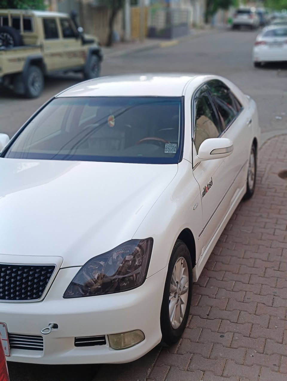 شاهینە 180 بچووک بە بچووک 2005 مووس سپۆڕت گێڕ و مەکینە و ئەکسل و کارەبایی هەمووی بەشەرت پێشم داگرتووە سێرڤسی سەر وەلف و بستۆنم کردووە هایدرۆلیکم گۆڕیوە ماڵی دۆستە کۆدی بۆ کراوە بەناوی خۆمەوەیە  شوێن سلێیمانی 
ئەگەر موشتەری نیت ڕەحمەتت لێ بێت سەری خۆم و خۆت مەهێشێنە لەگەڵ ڕێزدا 
نرخ 65 معامەلەیکی برایانە لەگەڵ ڕێزم 50 گەڵای نییە 

***********
