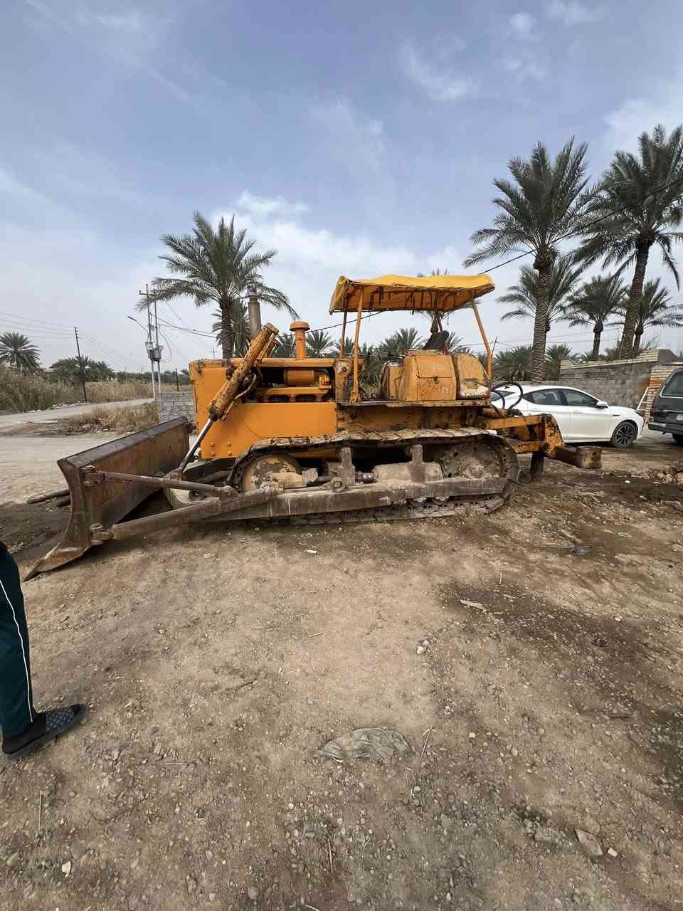 السلام وعليكم
بلدوزر للبيع موديل82 حجم65
ارقم وسنويه بغداد
محرك كير تركم مكفوله
جازه للعمل
***********
