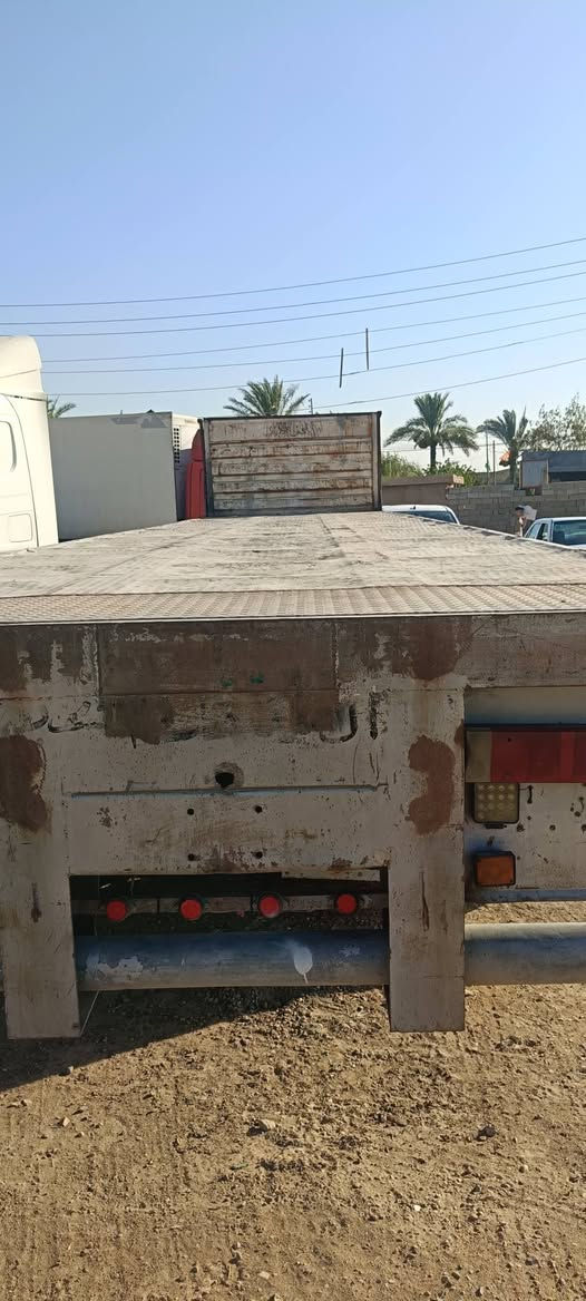 عربانه حداديه دناكير 14صيني شاصي 14طول 12و70 تايرات نص عمر السعر 75وبيها مجال مكان بسمايه للاستفسار ***********
