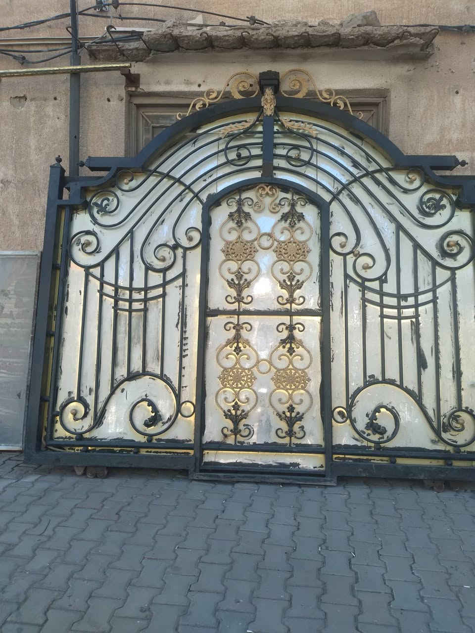 باب سلايت ملكية عرض ٣.٢٥ ارتفاع ٢.٥ اتصال ع رقم ***********
