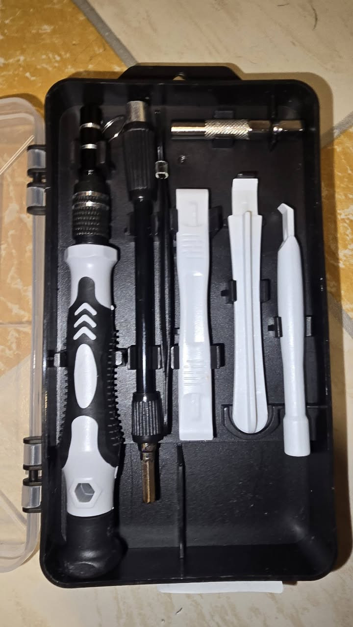 عده موبايل 📱  
بضاعه اوربيه  
سعره  10
عنواني فاو جنوبيه
***********
