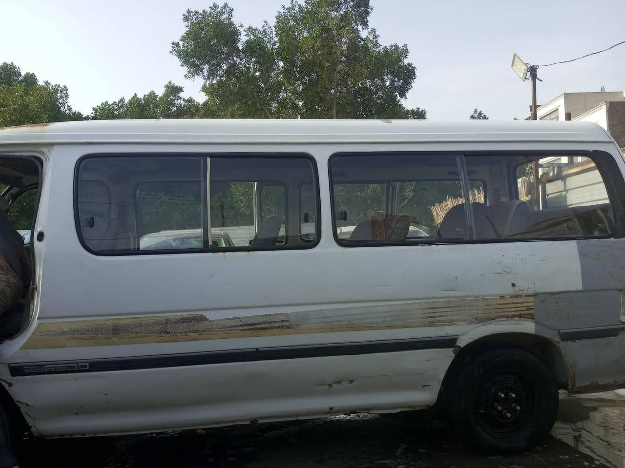 فتون موديل 2009معامله وسنويه نكليزي يعني رقم انكليزي بعدني مشاده مصفره هيئه مكينه جديده وكير وكسل جدد شاصي مفطور ومعمر تحويل ثاني يوم وكشر كبال العين سعر 37


**إذا كنت صاحب هذا الإعلان وتريد حذفه لأي سبب، رجاءا أرسل رسالة إلى الدعم الفني**