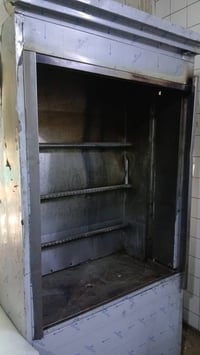 شواية دجاج ٦ شياش وماطور شغال ب٤٠٠ وبيها مجال وكرين بركر ٢٠٠ وبي مجال ...