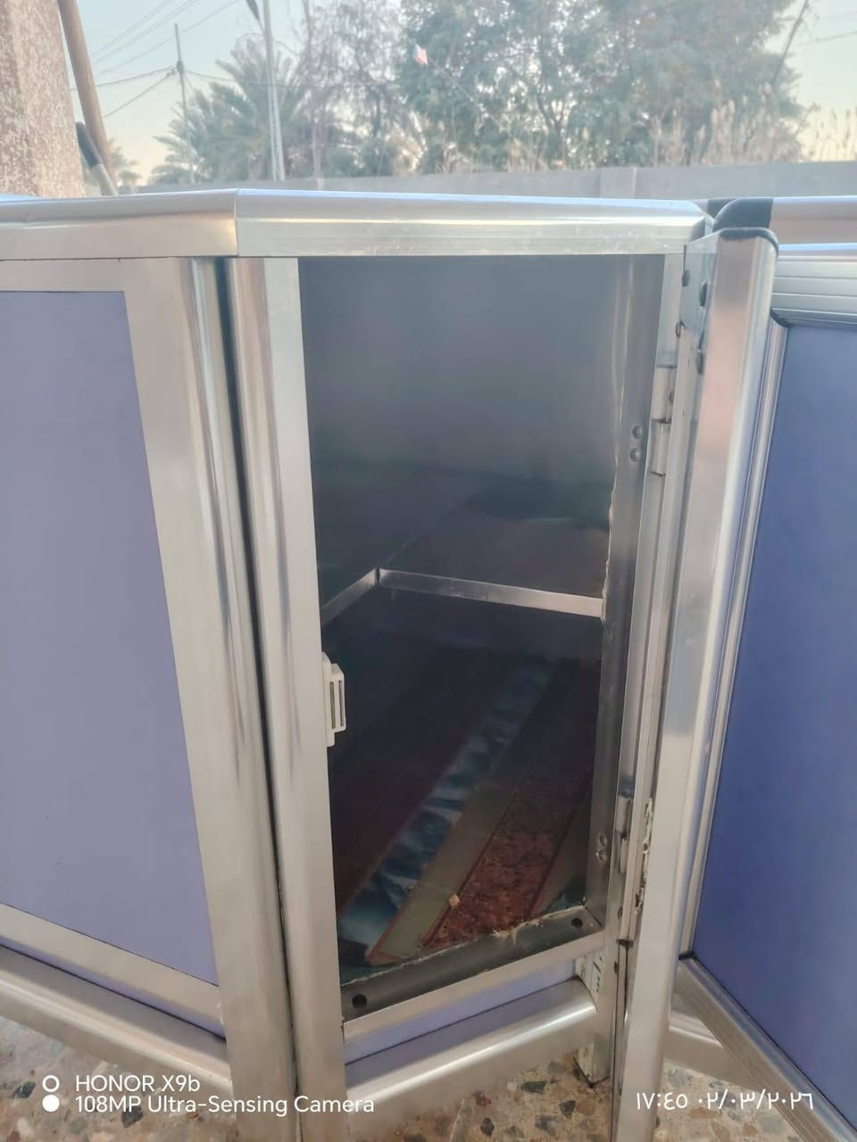 للبيع
كاونتر طوله 3.5
سنك طوله 1.80
نضافه 75%
الاستفسار  رقم الهاتف ***********
