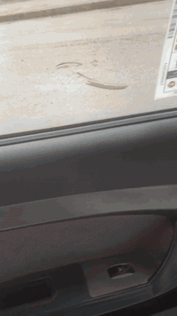 السلام عليكم سيارة 2009Ck للبيع سياره جاهزة رقم نينوى مسطرة 12 الشرعي يريد تحويل كاربون بانزين بيها طخم تواير جدد صارلي يومين من شديتهم باتري جديد سعر 37 وبي مجال بسيط جداً ابو ال32 لا يعلق 
مكاني جانب الايمن اصلاح الزراعي 
 
رقم ***********

 ***********
