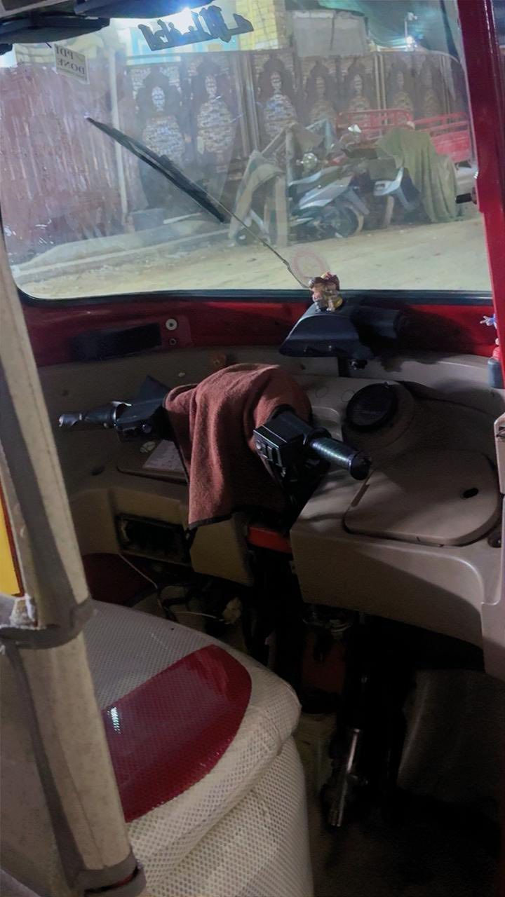 سلام عليكم تكتك مديل 18 نضيفه فول ما نقصه اي شي كبل الشارع صبغه جديده تحويل ثاني يوم رقم ***********
