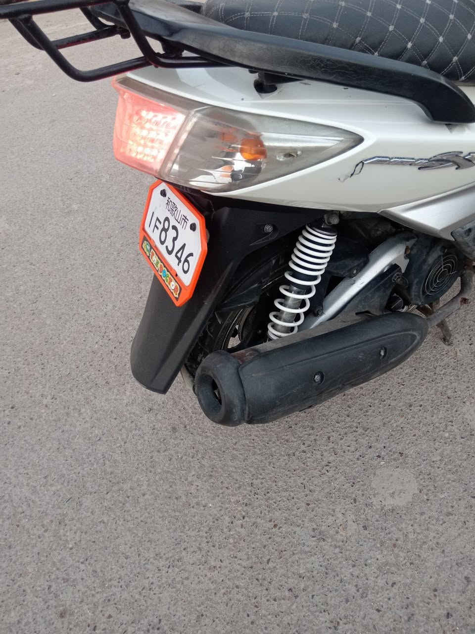 دراجه سكنس فحل نوزل سكليتر خطين ابلاديه مكفوله كفاله عامه مكينتها حيل ناعمه نكره سلف كهربائيات كلها شغاله دشبول كله شغال اوراقها كامله السعر 600 العنوان الشعب التلفون ***********
