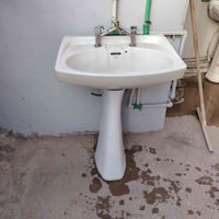 مغسلة وخلاط • حالة زينة • الانتصار شارع 60