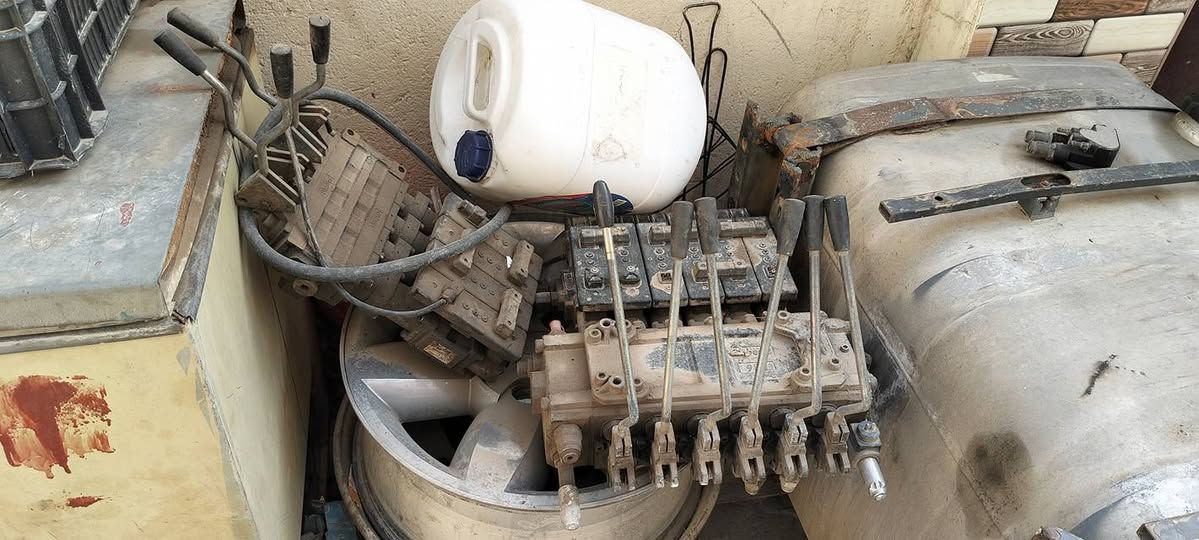 تانكي كاز 520لتر لبيع مكانه نجف سعر 500الف كونترول كرين هياب 10طن هم ينباع الستفسار ***********
