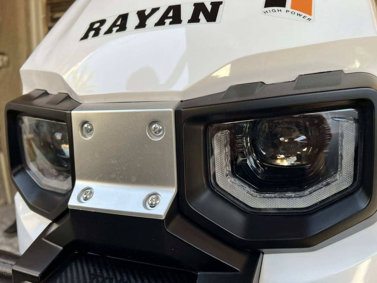 تاليج وكالة الريان
وحش الكون
ماشية ٥٠٠ كيلوا
زيرو 
***********
واتساب
