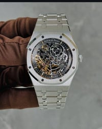 اوديمار ماستر • اوتوماتيك • ظهر اسكيلتون