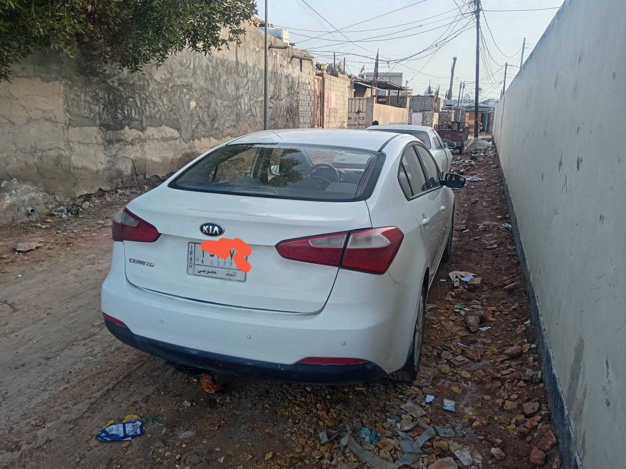 مرحبا اخوان سيراتو ٢٠١٤ رقم نجف جاهزه وحلوه بيها بارد شبر بالجنطه وبكده بالدوسه تايرات جدد السعر ١١٨ وبيها مجال بسيط حق الجيه مكانها ديوانيه قضاء الشاميه باقي التفاصيل اتصل وتدلل 
***********
