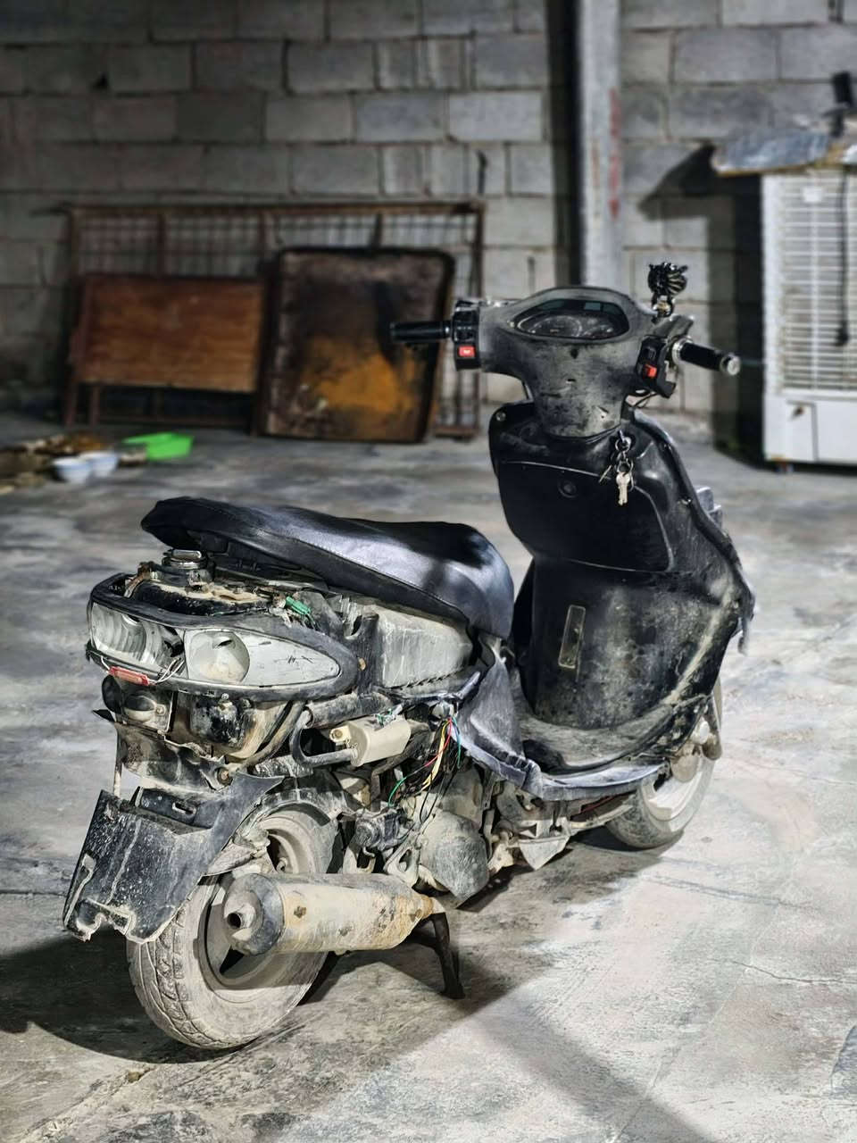 سلام عليكم
عندي فراشه ودولفين للبيع
الدولفين يرادلها ترتيب كفرات

الفراشه كامله

الفراشه ب٣٠٠ وبيها مجال
الدولفين ١٧٥ وبيها مجال

***********
مكان دوانيه قضاء الشامية
