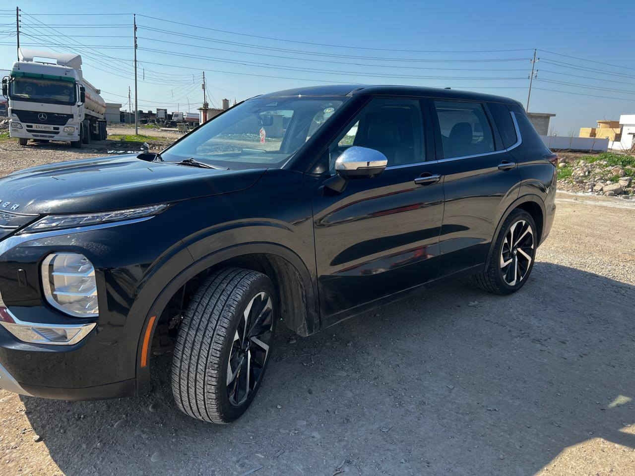 ٢٠٢٣ دعم خفيف من الخلف سياره نظيفه جدا
ماشيه ٥٠ ميل كامل مواصفات بس مابيها سلايد
لمزيد من المعلومات  واتساب ***********
