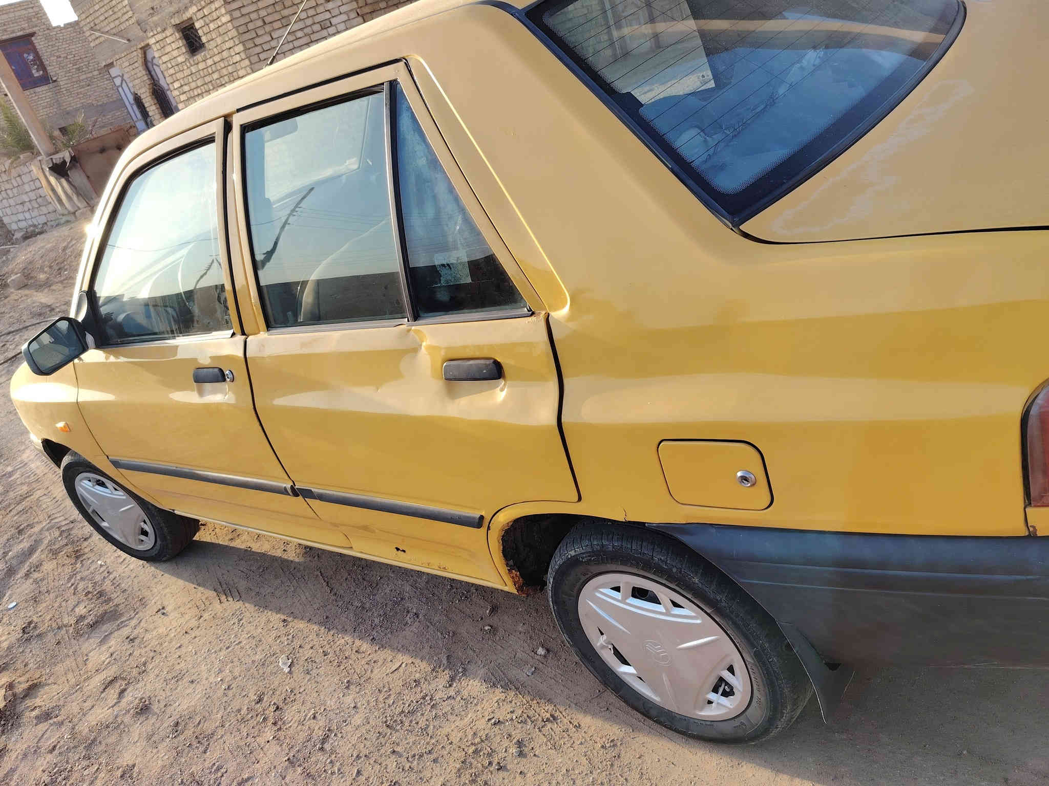 السلام عليكم سايبه  موديل 15  بدل بنيد و جاملغ فقط مصفره هيأه وغرامات  السعر 29   الرقم ***********
