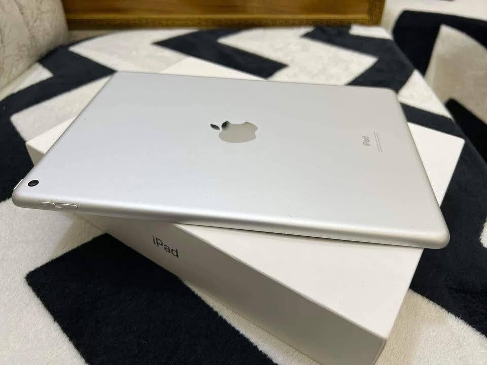 ايباد 9
ذاكره 64 .
بلاد 

ع فحص كله بلاد
سعره 250 الف وبي مجال 
مكاني ناصريه شطره 
***********
مستعجل
