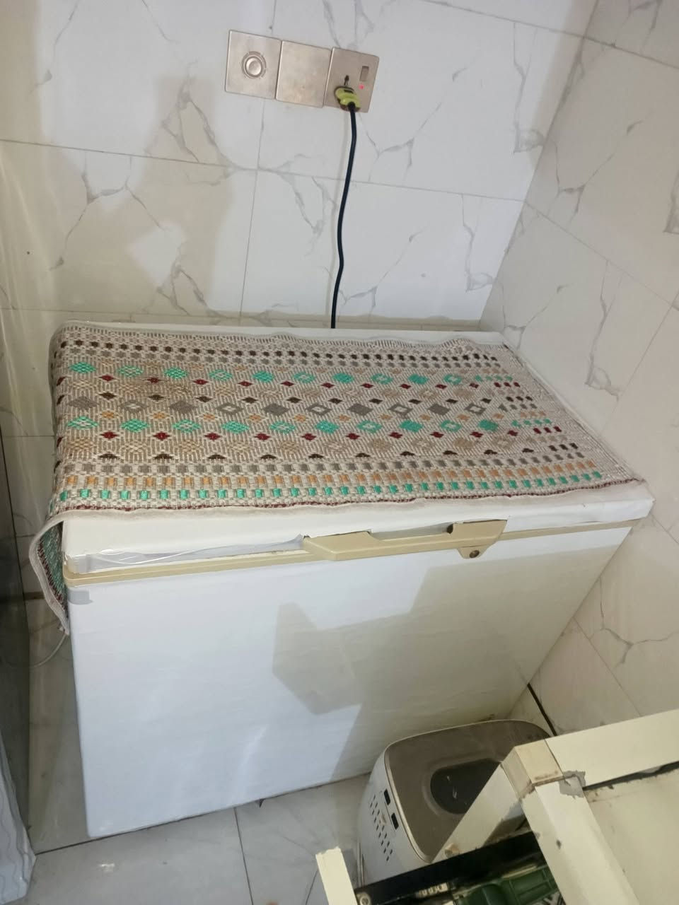 السلام عليكم للبيع 👇
ثلاجه كبيرة شرط تجميد 175 
مجمدة شرط تجميد 125
غسالة 160 
بلازما 32 ام النت مع الميز 125 
ناصرية مركز 
***********
