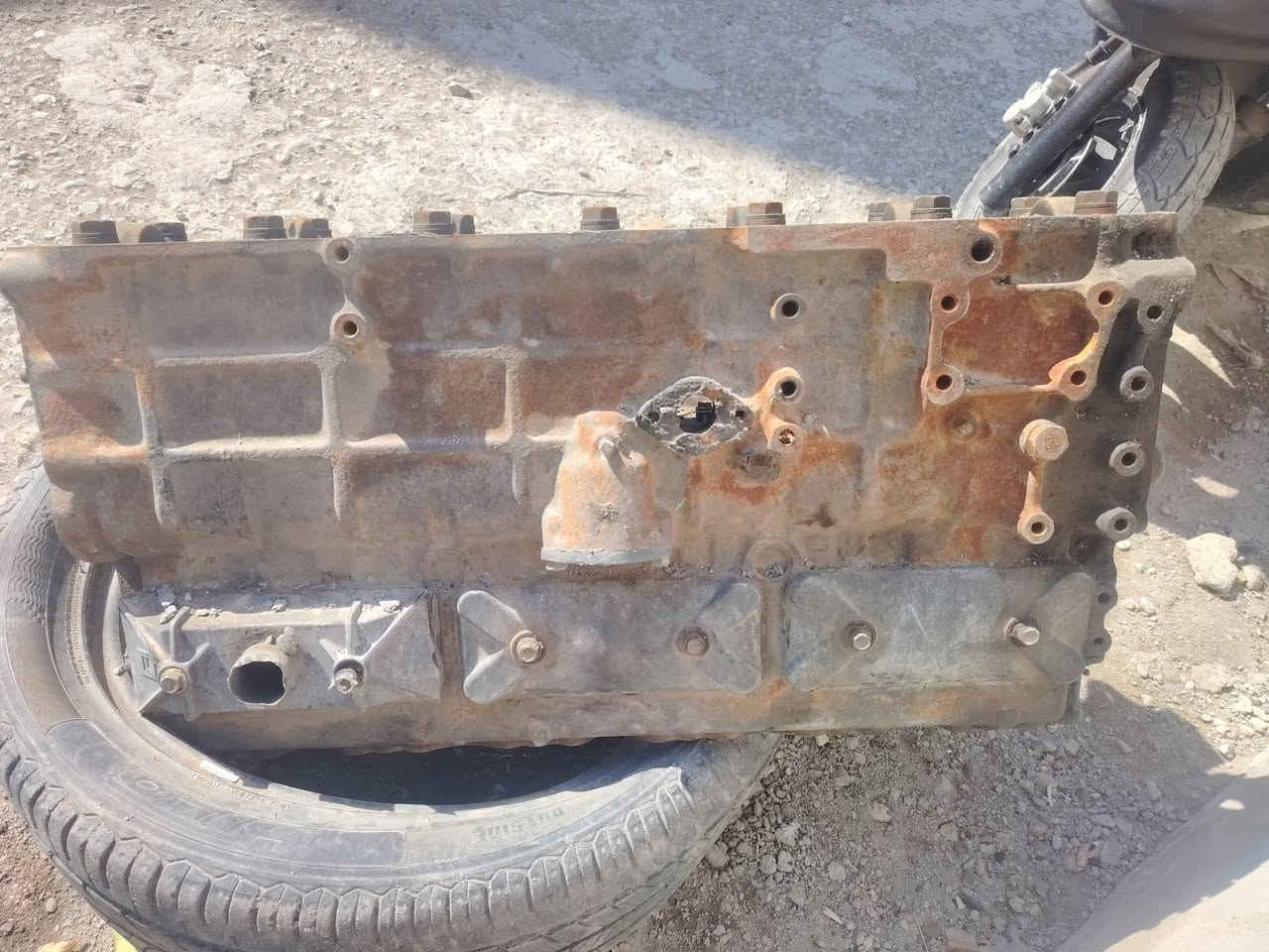 شباب غراض محرك بي ١٠٢ بخاخ بلادي مفصخ كامل للبيع مكاني ديالى شهربان*********** شتريد موجود وبلاش.
