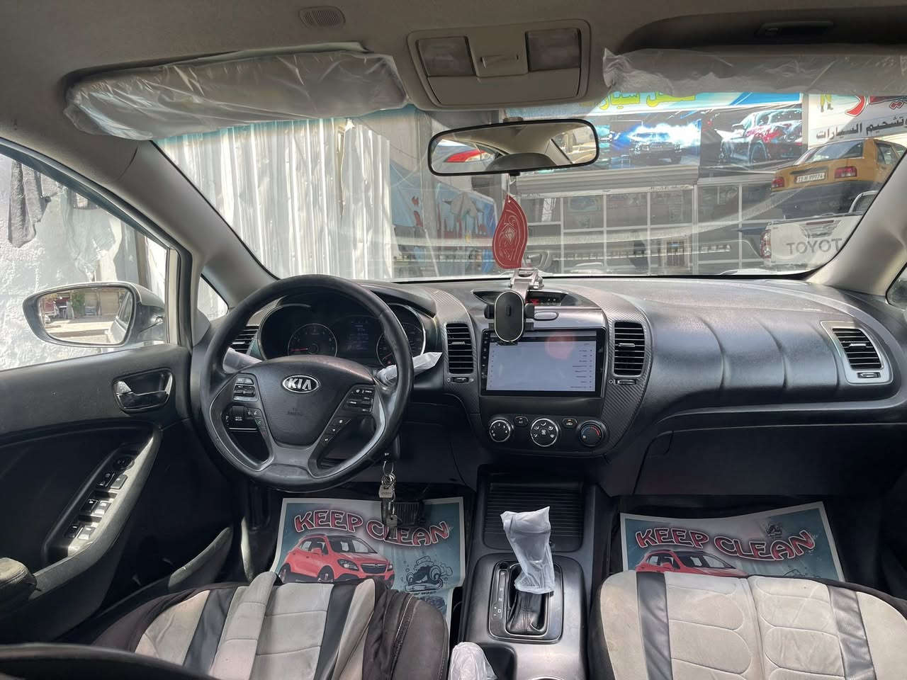 السلام عليكم فورتي موديل 2014 سياره يي نقص ما بيه كير محرك خير من الله بيعلكم حازم بدون ضرر مكاني بغداد الدوره الاستفسار تصال *********** السعر 92 وبيه مجال كلش بسيط
