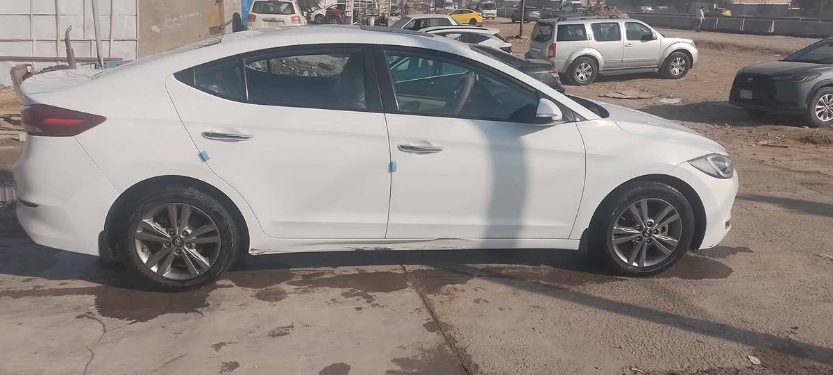 السلام عليكم
الانترا 2017 خليجي رقم بغداد فول موصفاات ماعدا البصمه ماشيه 107 بيهه نص من الدوسه وبصندق شي قليل يم رقم موضح في سونار 
اللاستفسار ***********
